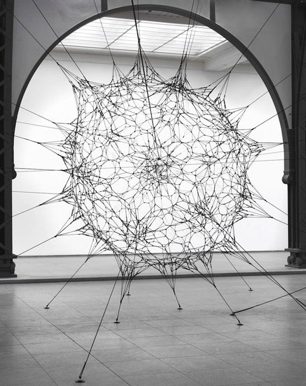 Cloud Cities - Tomás Saraceno (2011)